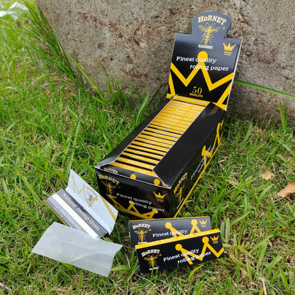 HORNET | Black  Single Wide Size Rolling Paper