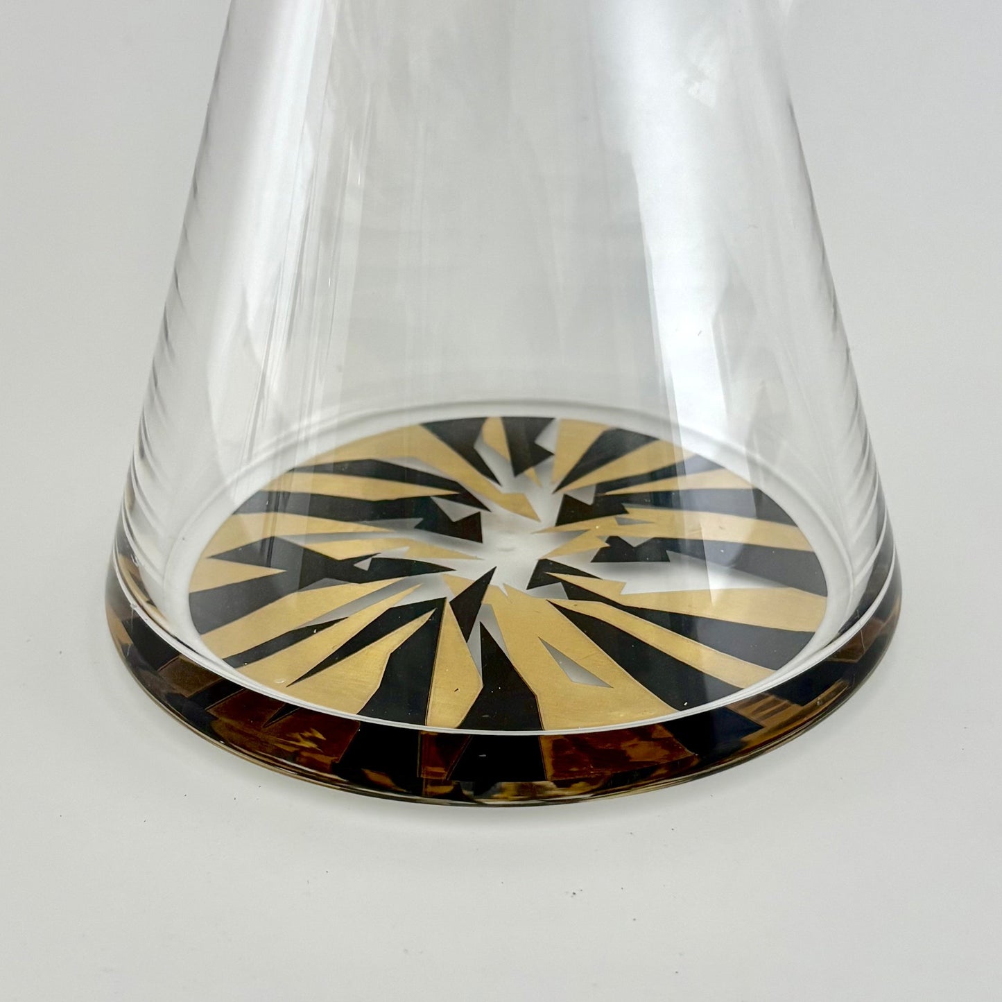 Wellcann | 17" Thickened Base Chrome Beaker Glass Bong