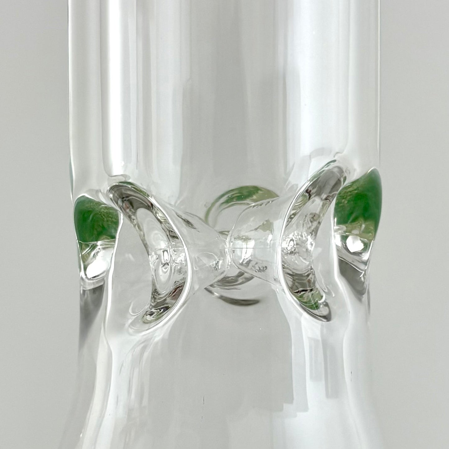 Wellcann | 17" Thickened Base Chrome Beaker Glass Bong